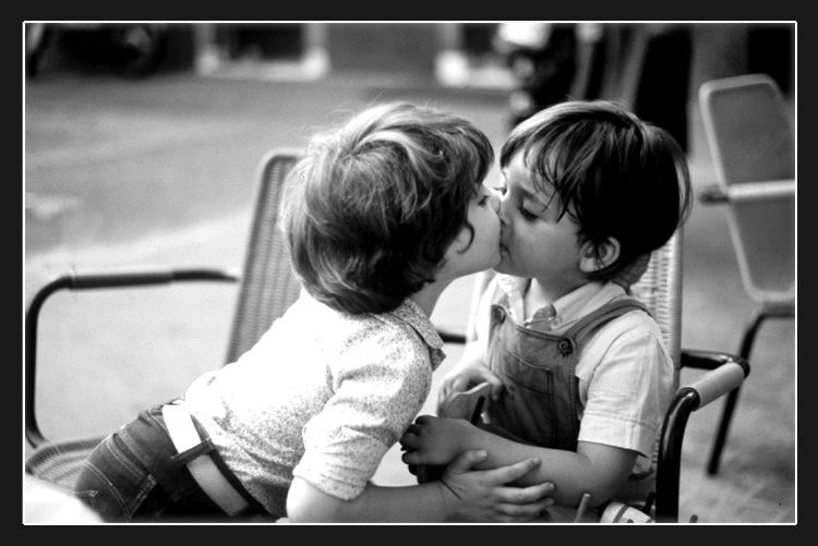 Il Primo Bacio B/W