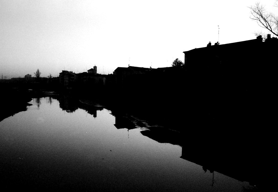 Strano tramonto bn