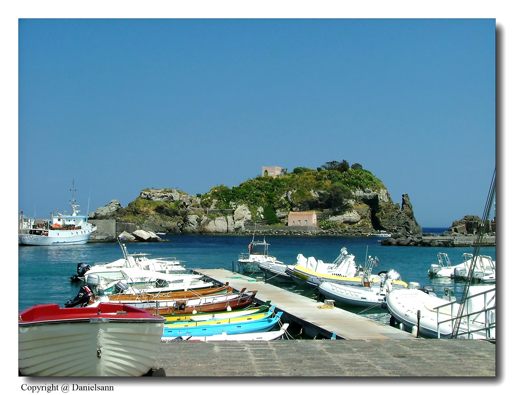 Porticciolo di AciTrezza