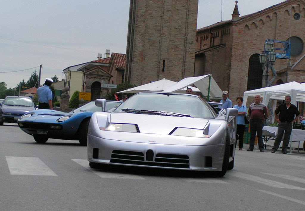Bugatti EB110