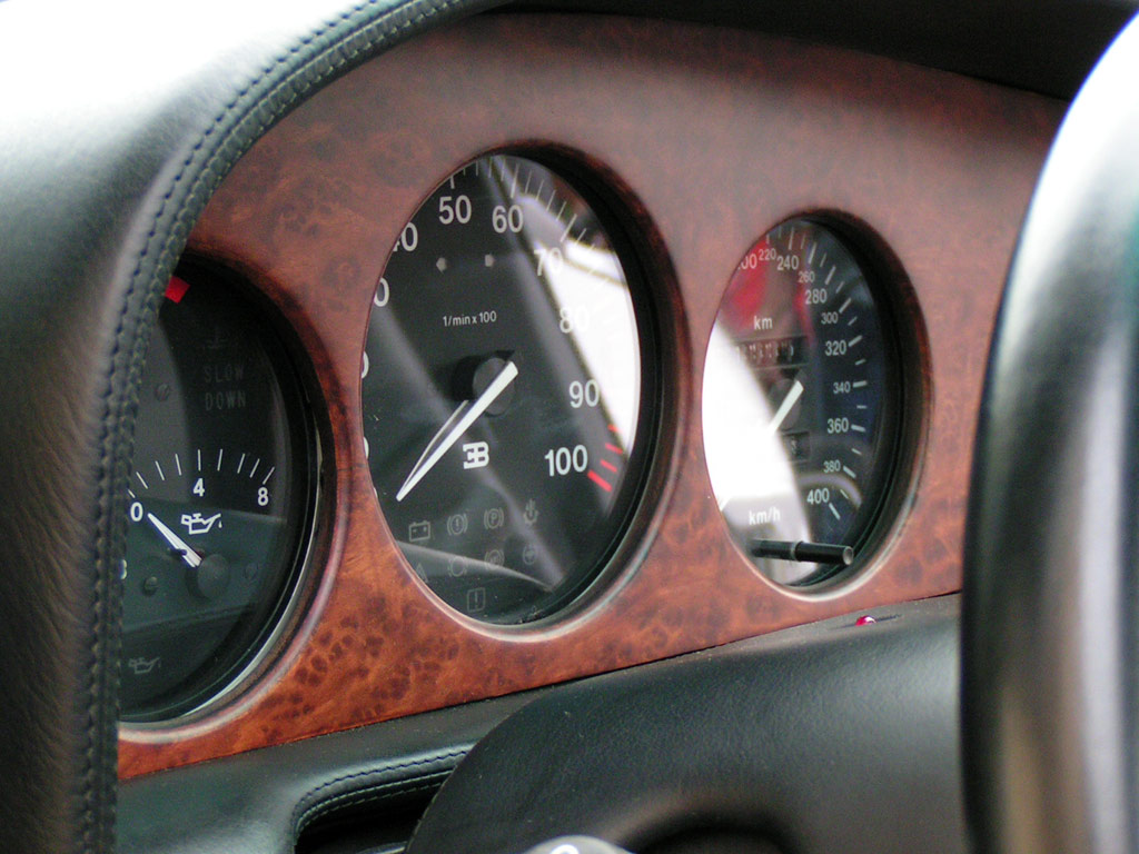 Bugatti EB110