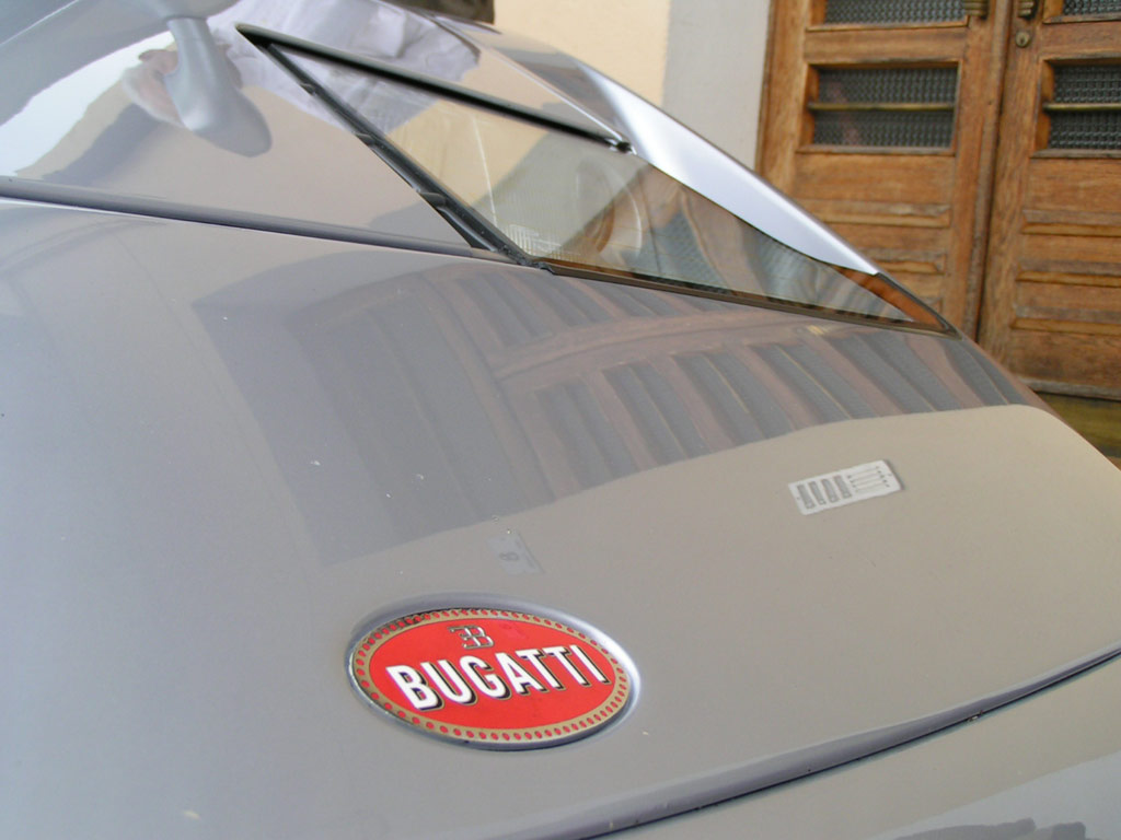 Bugatti EB110