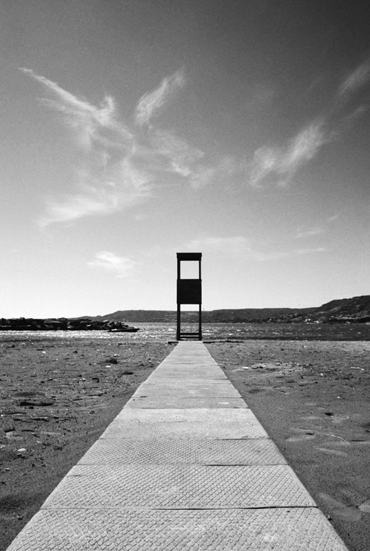 Road to sea