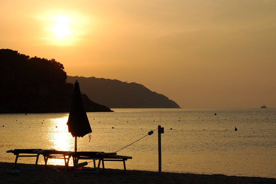 Tramonto sulla spiaggia