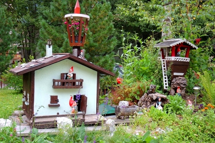 Nani's house