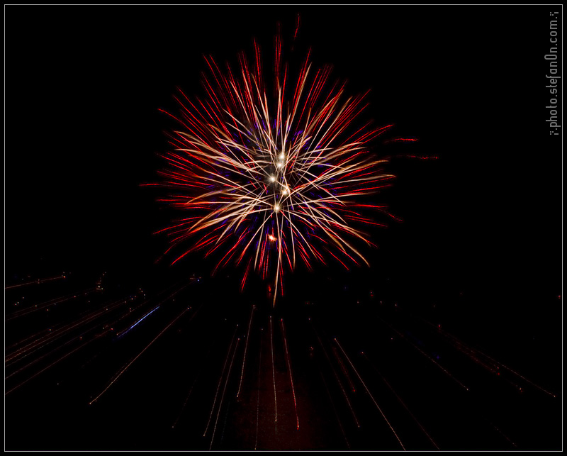 . explosion .
