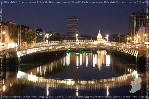 Ha'penny Bridge sul fiume Liffey