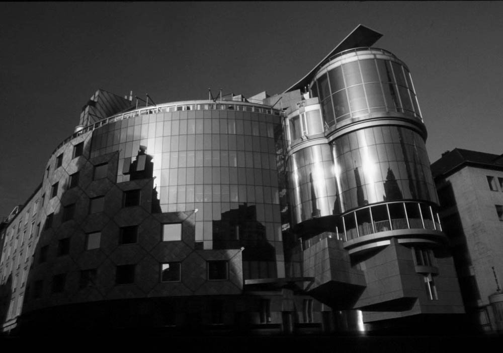 Crystal building