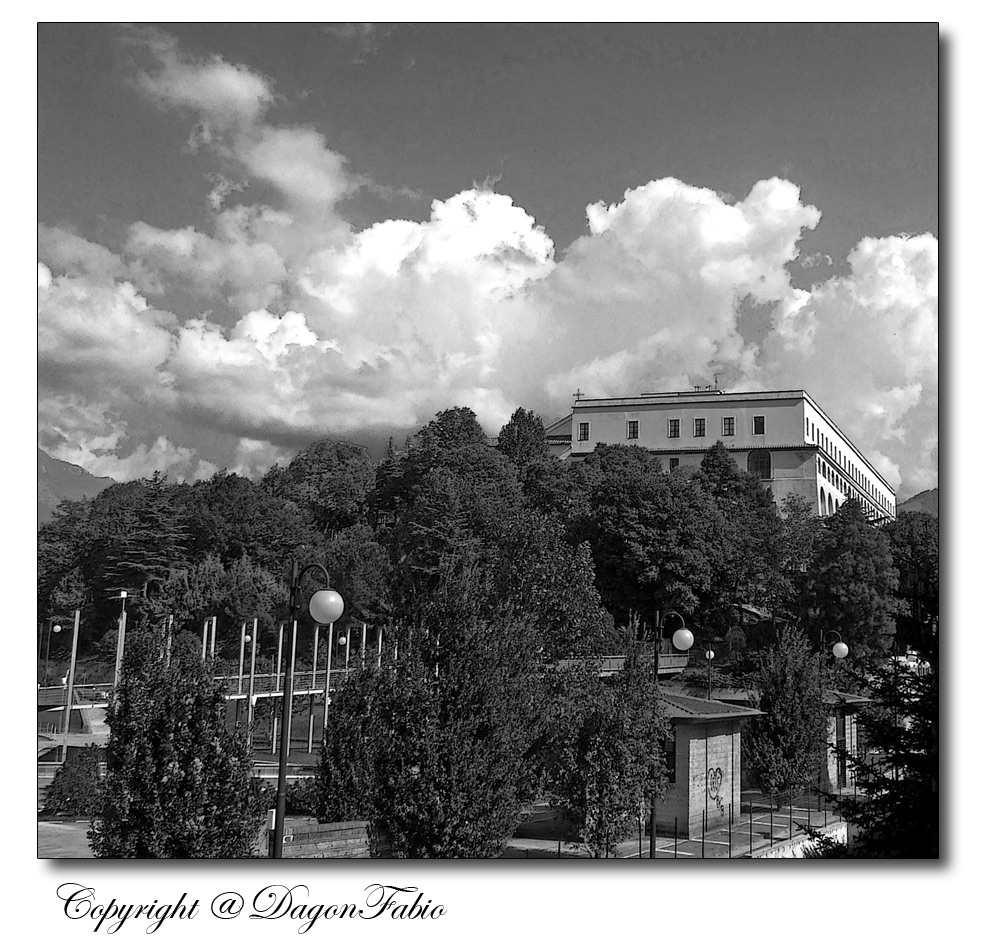 Baronissi B&W