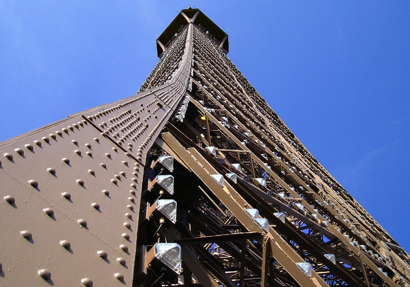 Sotto la torre