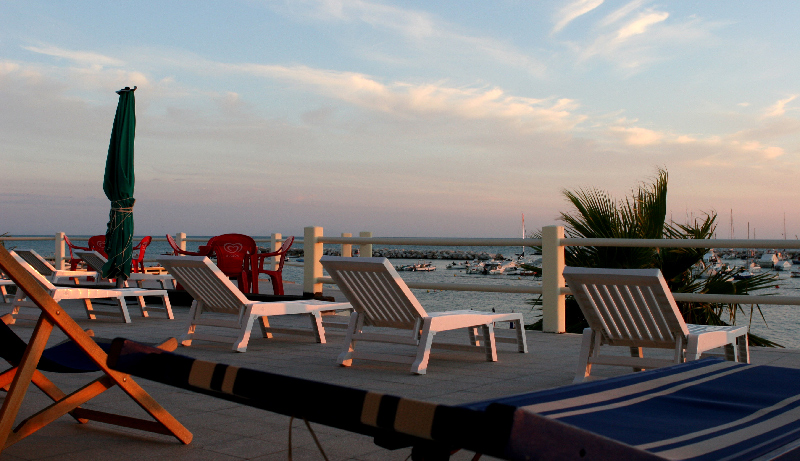 terrazza sul mare