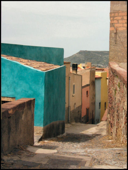 Bosa: vista del paese