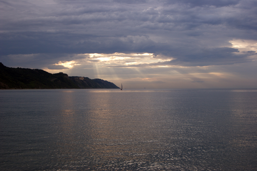 Nuvole e mare