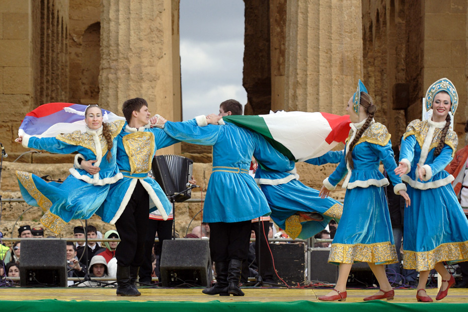 64 sagra del mandorlo in fiore