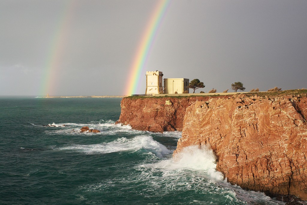 Acqua, terra e luce