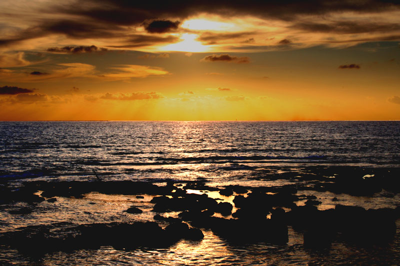 Tramonto sul mare