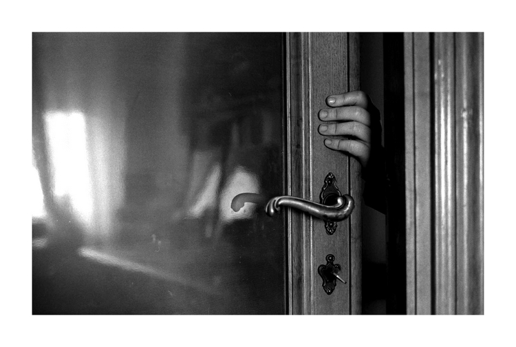 Dietro la porta