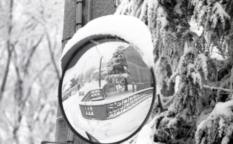 White mirror