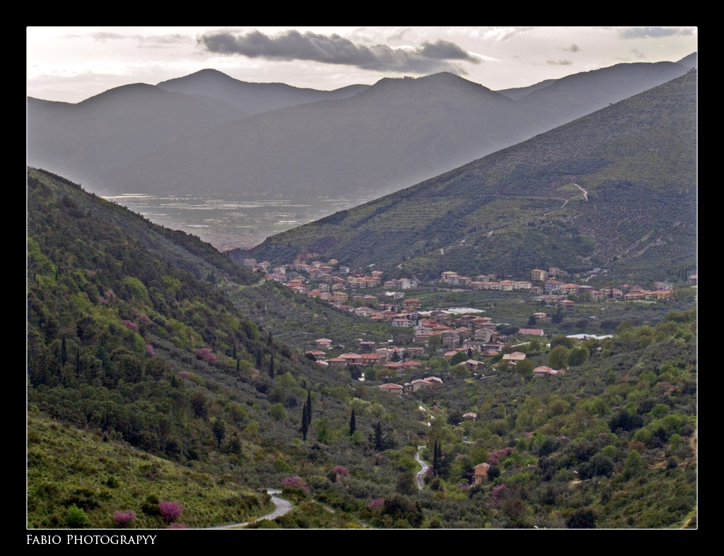 Gi fra le montagne