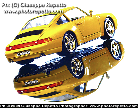Porsche Gialla