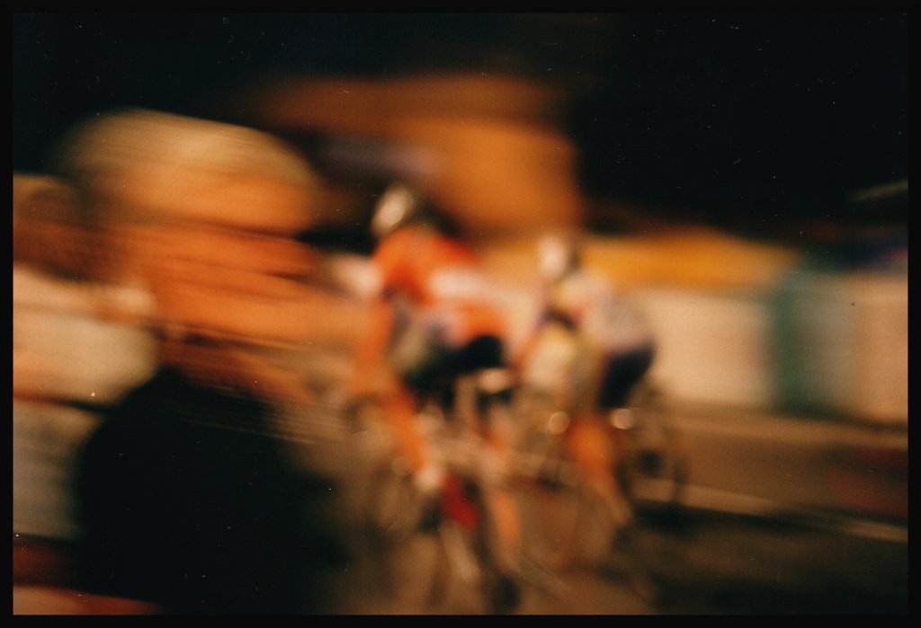 Corsa ciclistica notturna
