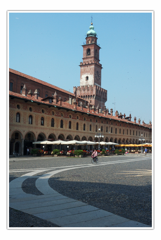 Piazza di Vigevano