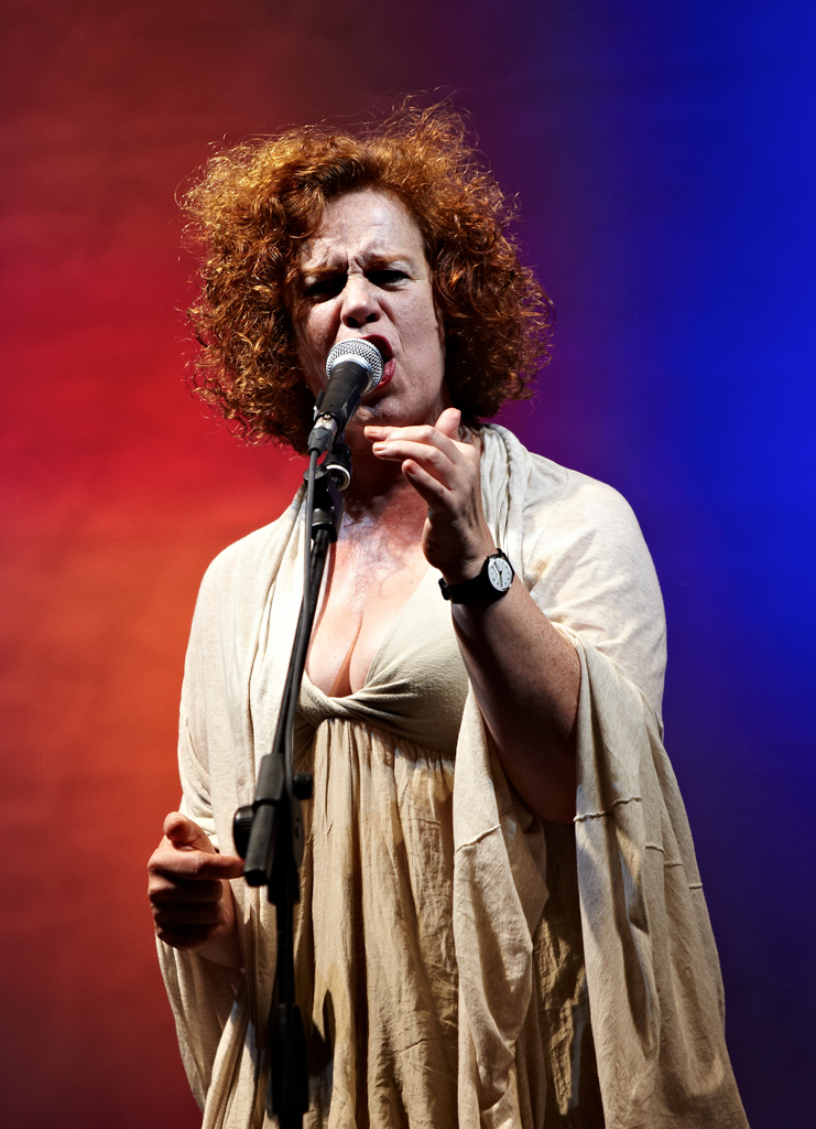 Sarah Jane Morris in Concerto.