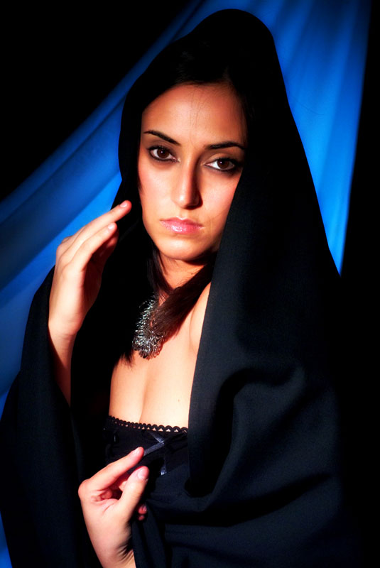 vestita di nero