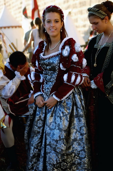 dama medioevale