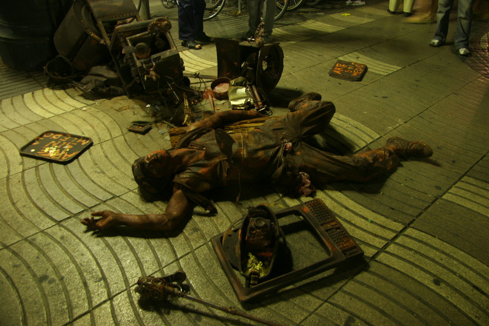 Artista di strada lungo la Rambla(Barcellona)