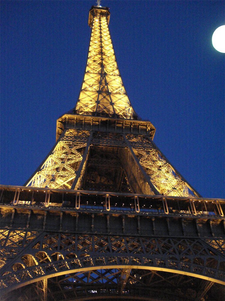 La tour et la lune