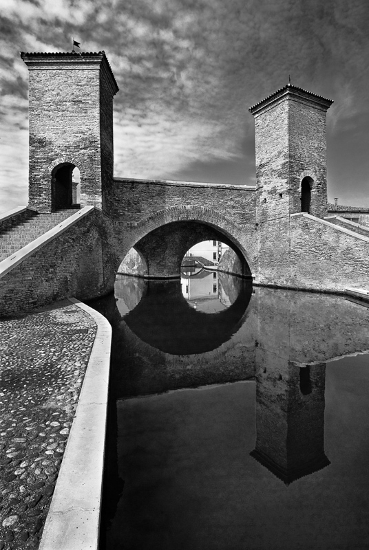 Geometrie a Comacchio (di rampi)
