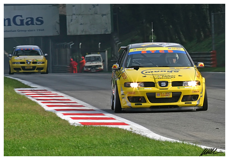 coppia_seat_leon_gialle