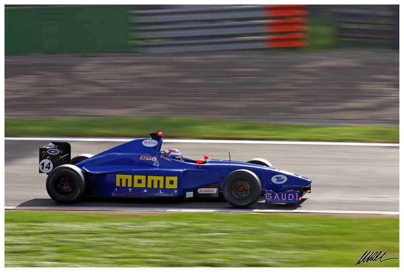 f3000_momo_blu_3