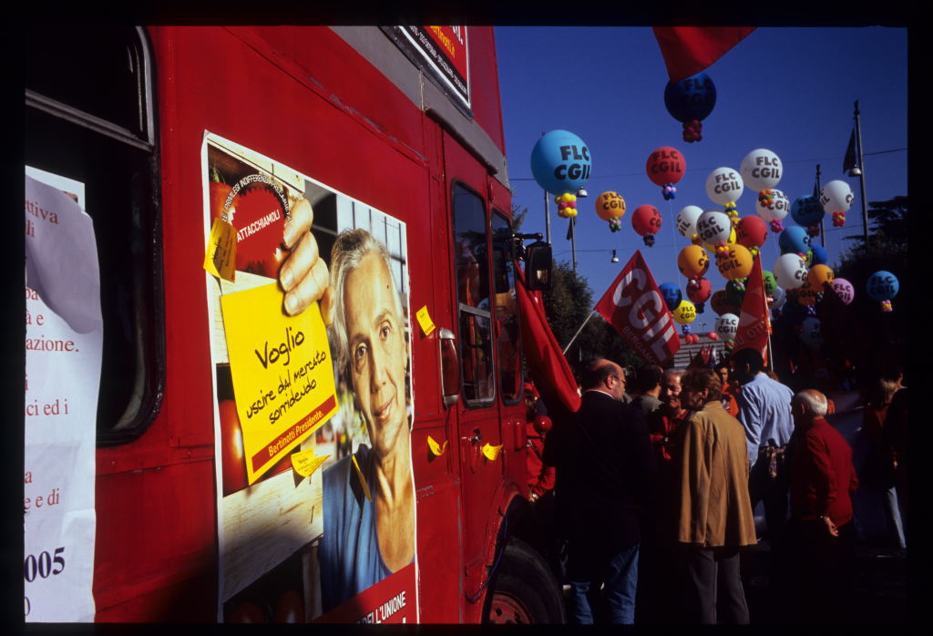 manifestazione 16