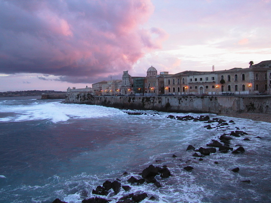 Ortigia lungo mare