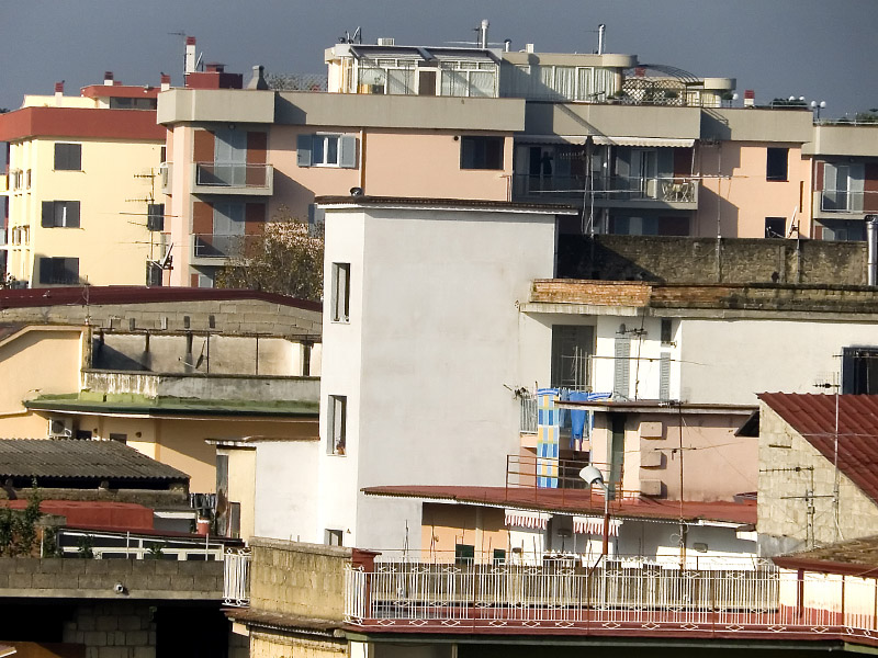 confronto alla massima focale originale (10x)