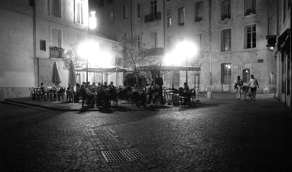 Pub di notte