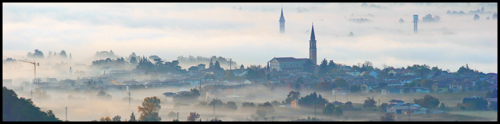 Nebbia all'alba