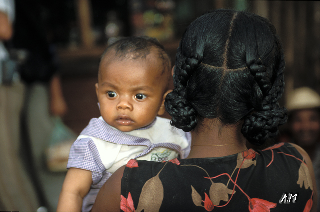 Madagascar - Bimba a Manja