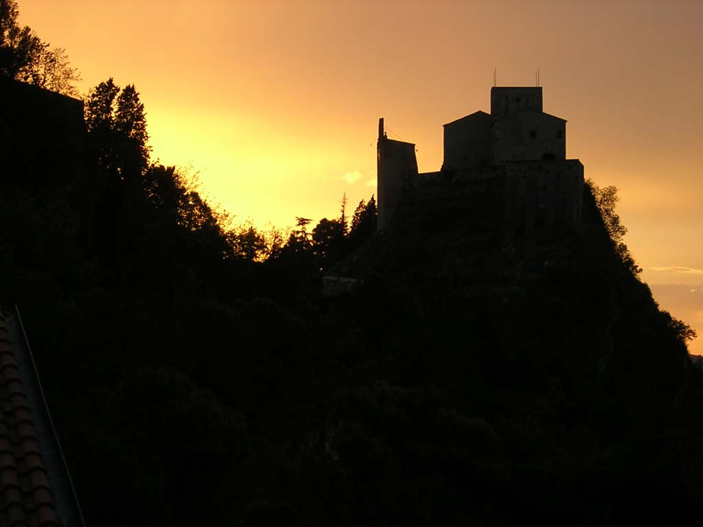 Rocca al tramonto