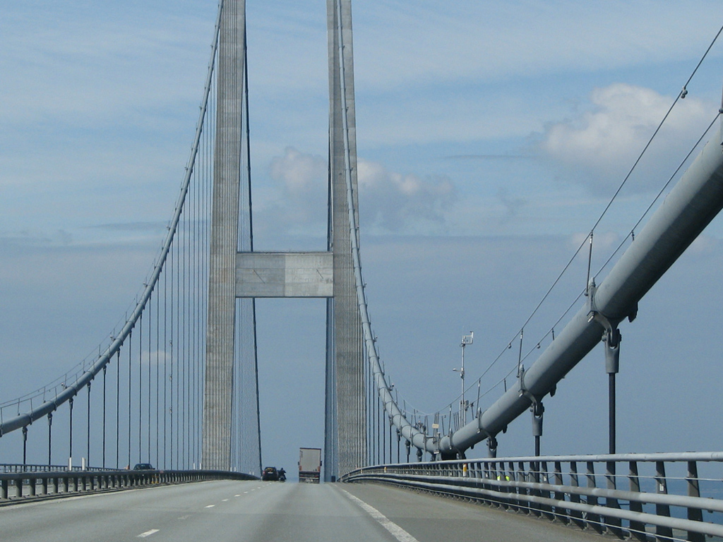 Ponte sul mare