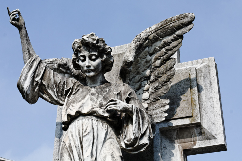L'angelo di pietra