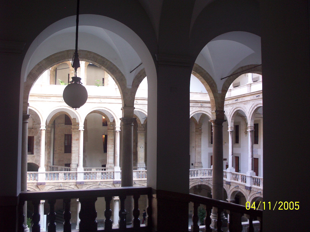 interno palazzo dei normanni 5