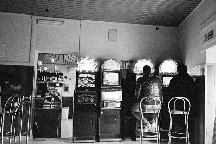 oricola (aq) - kodak tri-x 400