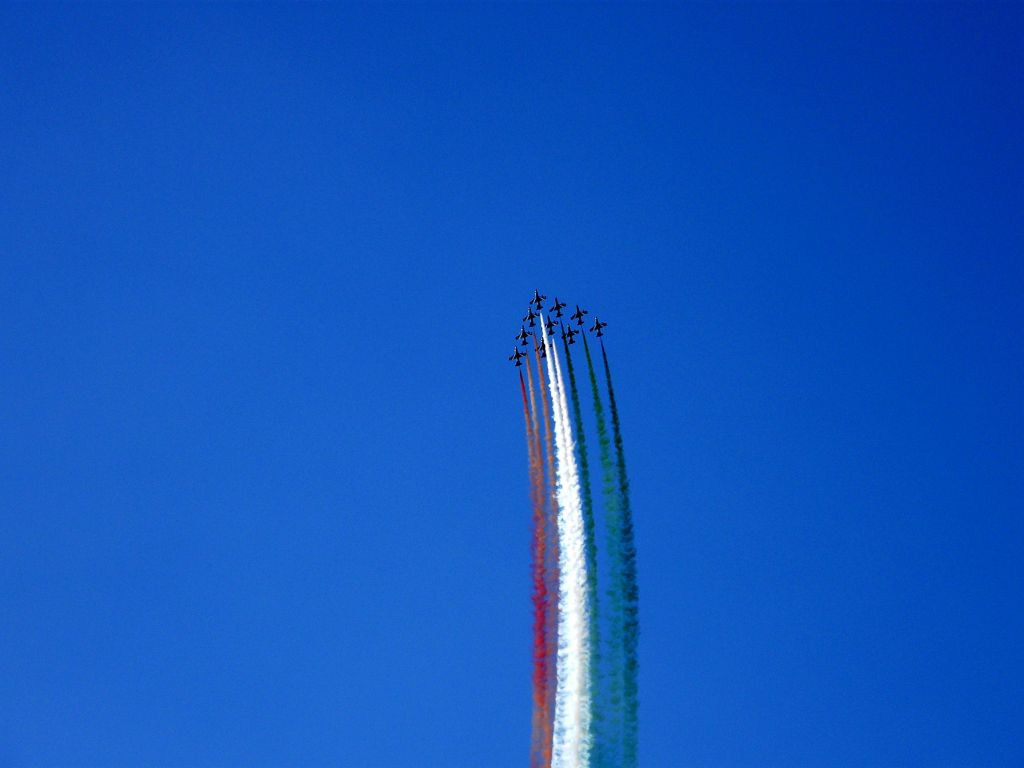NEL BLU