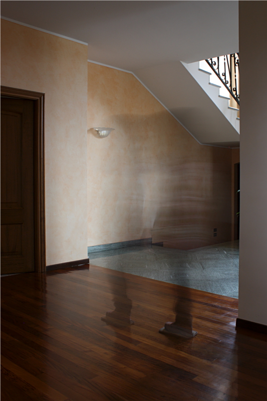 Interno con presenze... - 3