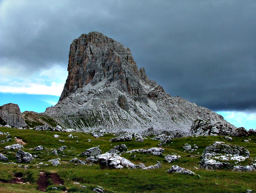 DOLOMITI:Becco di Mezzod da Mondeval