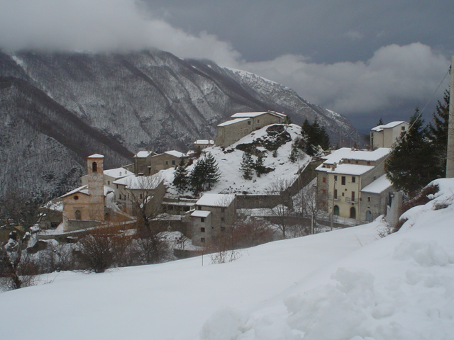 Paesino innevato