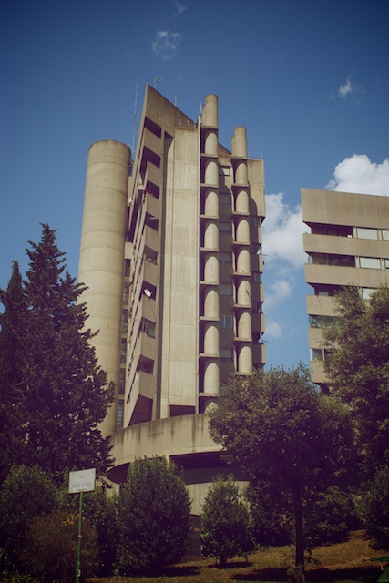 st